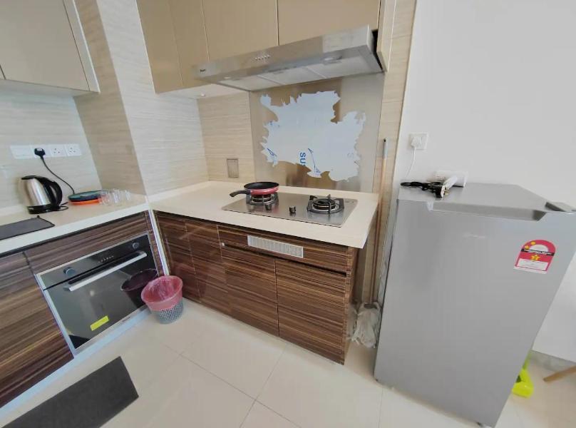 Apartemen R&f Princess Cove - Jb Causeway - Sauna - Netflix - Like Facilities *
